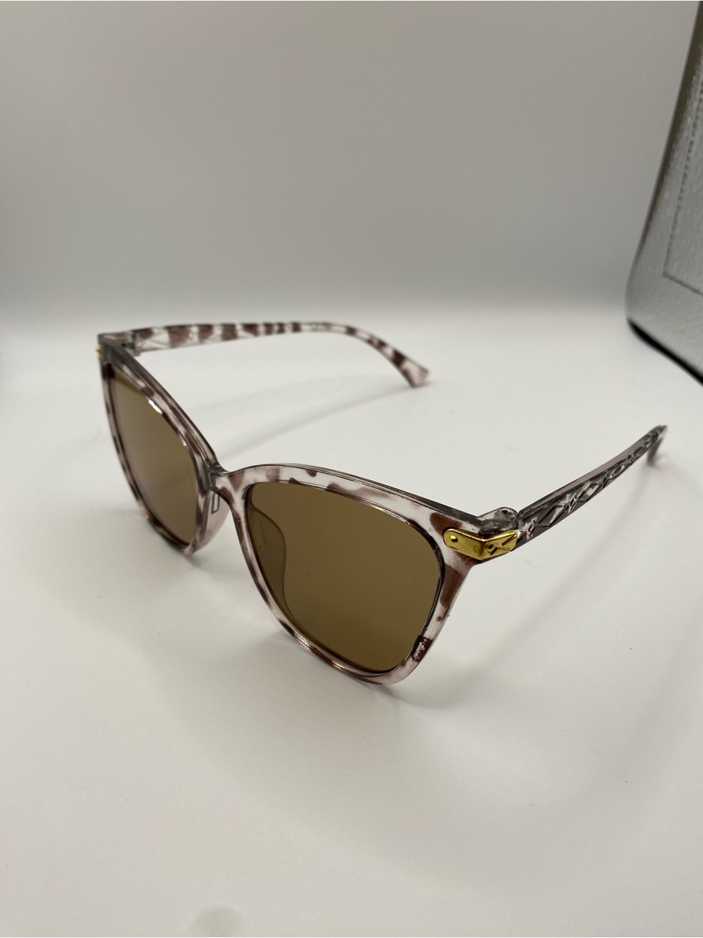 Women’s Leopard Print Sunglasses - Fashion Cat-Eye